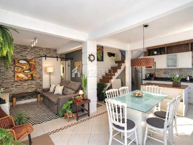 Casa / Sobrado para Locação em Florianópolis/SC Abraão 3 Quartos