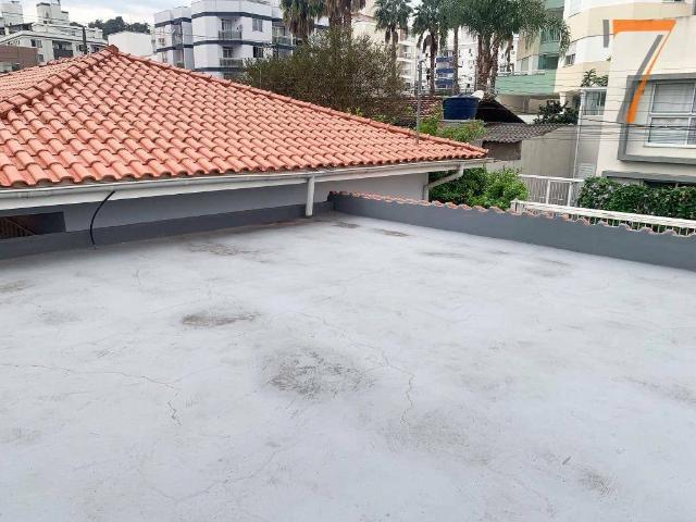 Casa / Sobrado para Locação em Florianópolis/SC Abraão 3 Quartos