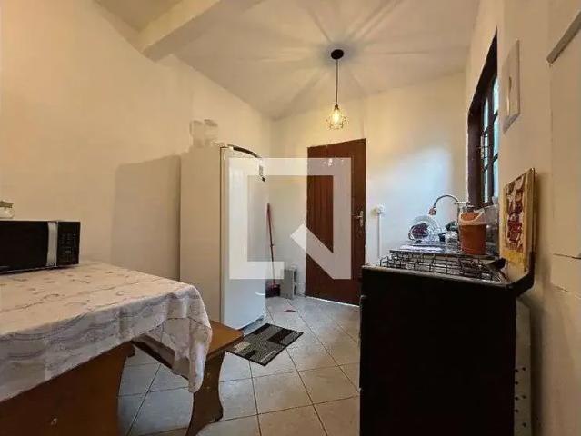 Casa / Sobrado para Locação em Florianópolis/SC Agronômica 2 Quartos