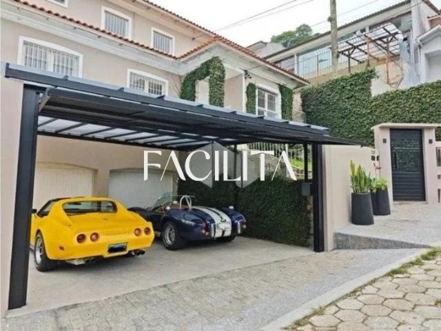 Casa / Sobrado para Locação em Florianópolis/SC Agronômica 4 Quartos