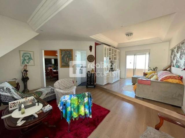 Casa / Sobrado para Locação em Florianópolis/SC Balneário 3 Quartos