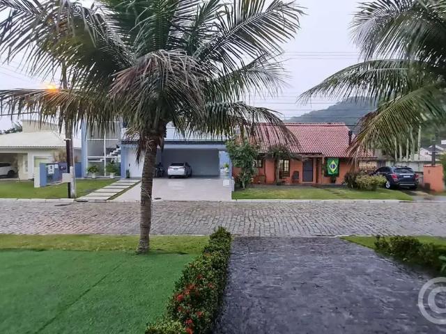 Casa / Sobrado para Locação em Florianópolis/SC Cachoeira do Bom Jesus 5 Quartos