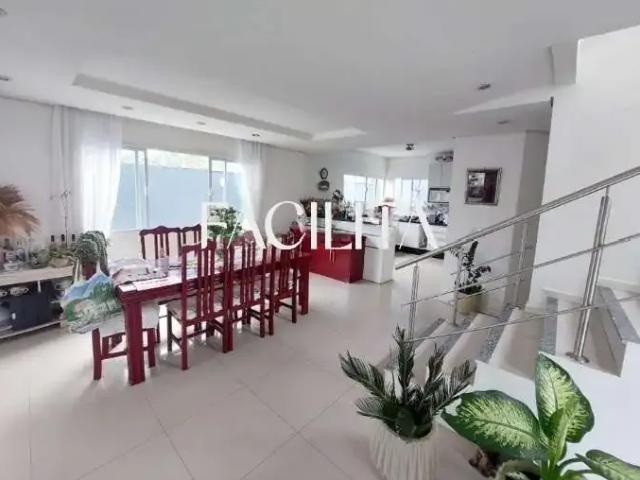 Casa / Sobrado para Locação em Florianópolis/SC Cacupé 4 Quartos
