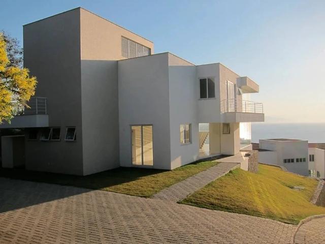 Casa / Sobrado para Locação em Florianópolis/SC Cacupé 3 Quartos