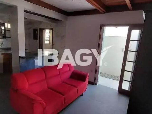 Casa / Sobrado para Locação em Florianópolis/SC Campeche 2 Quartos