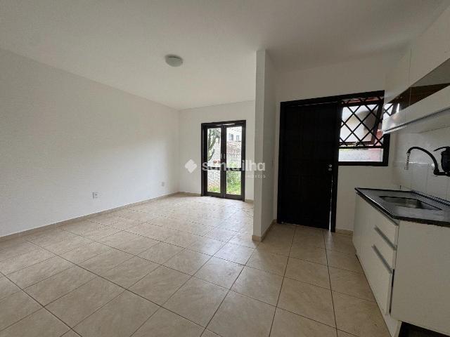 Casa / Sobrado para Locação em Florianópolis/SC Campeche 2 Quartos