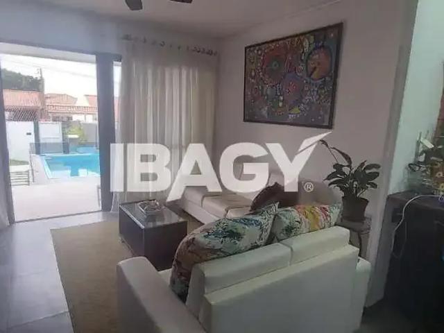 Casa / Sobrado para Locação em Florianópolis/SC Campeche 3 Quartos