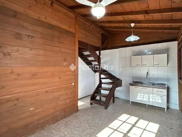 Casa / Sobrado para Locação em Florianópolis/SC Campeche 2 Quartos