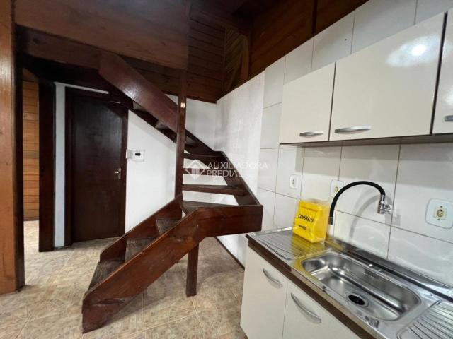 Casa / Sobrado para Locação em Florianópolis/SC Campeche 2 Quartos