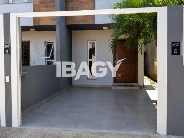 Casa / Sobrado para Locação em Florianópolis/SC Campeche 2 Quartos