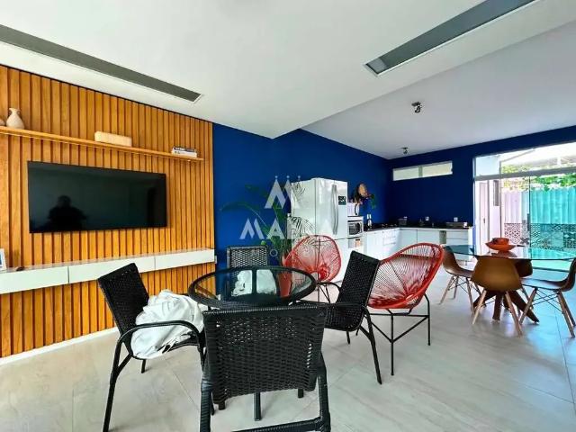 Casa / Sobrado para Locação em Florianópolis/SC Campeche 2 Quartos