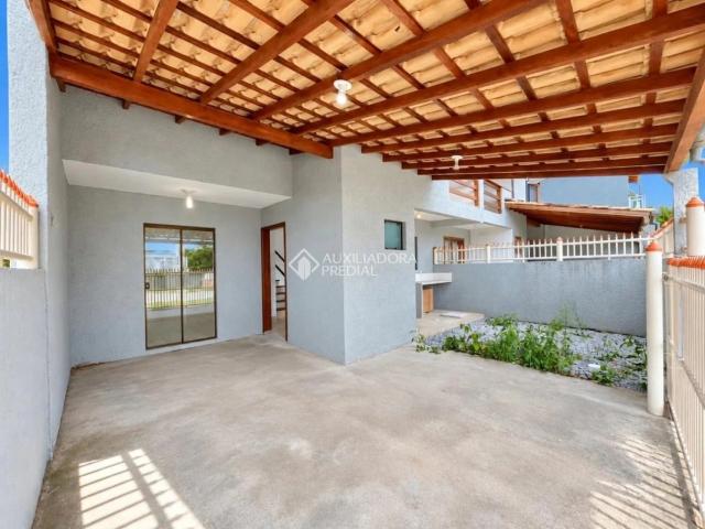 Casa / Sobrado para Locação em Florianópolis/SC Campeche 2 Quartos
