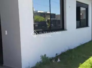 Casa / Sobrado para Locação em Florianópolis/SC Campeche 2 Quartos