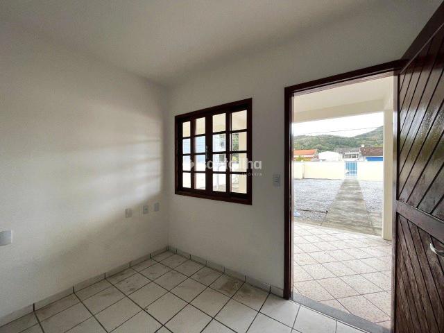 Casa / Sobrado para Locação em Florianópolis/SC Campeche 3 Quartos