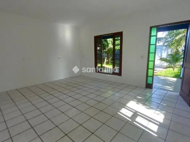 Casa / Sobrado para Locação em Florianópolis/SC Campeche 3 Quartos