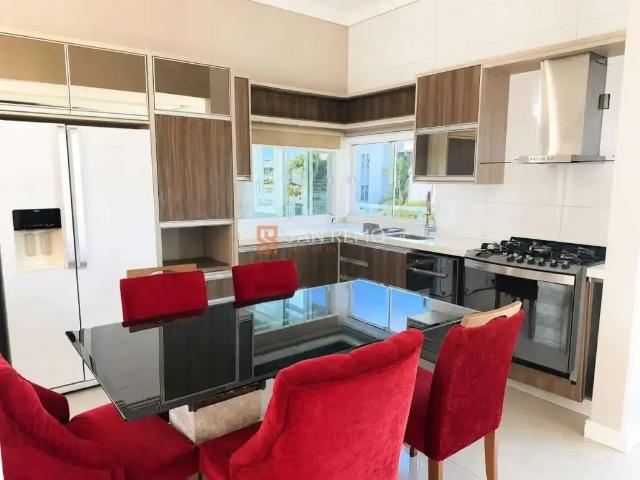 Casa / Sobrado para Locação em Florianópolis/SC Campeche 2 Quartos