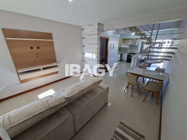 Casa / Sobrado para Locação em Florianópolis/SC Campeche 3 Quartos