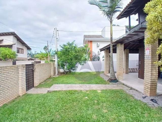 Casa / Sobrado para Locação em Florianópolis/SC Campeche 3 Quartos