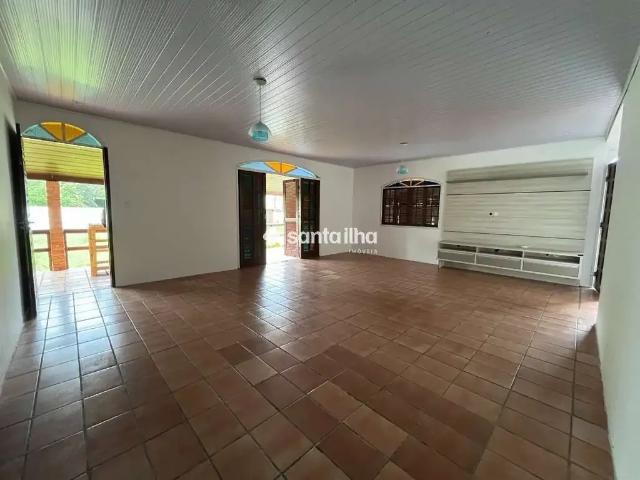 Casa / Sobrado para Locação em Florianópolis/SC Campeche 3 Quartos