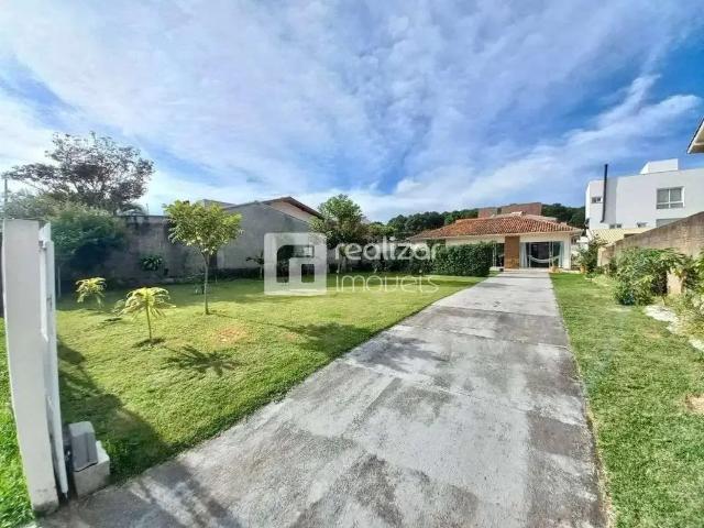 Casa / Sobrado para Locação em Florianópolis/SC Campeche 3 Quartos