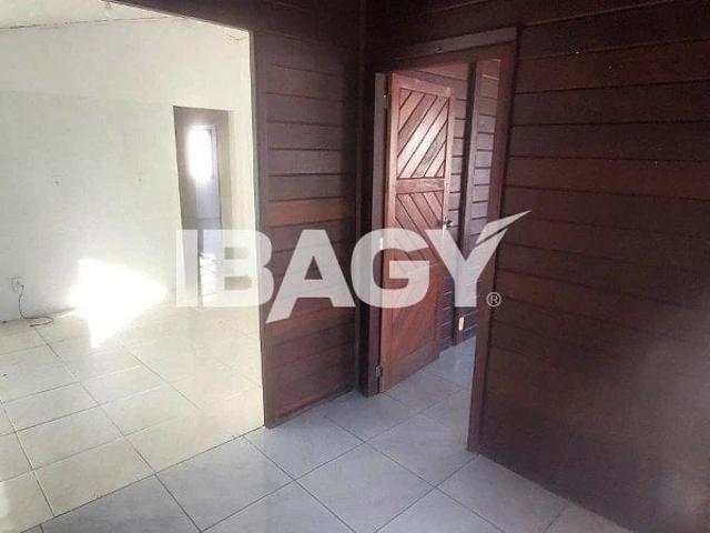 Casa / Sobrado para Locação em Florianópolis/SC Campeche 3 Quartos