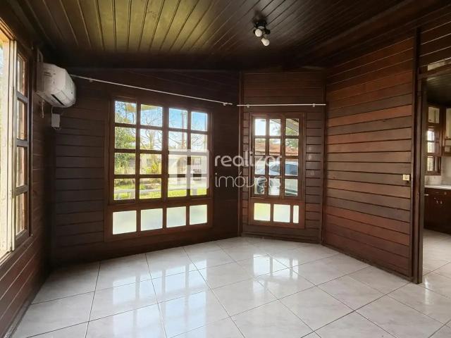 Casa / Sobrado para Locação em Florianópolis/SC Campeche 3 Quartos