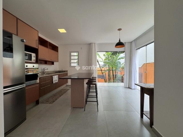Casa / Sobrado para Locação em Florianópolis/SC Campeche 3 Quartos