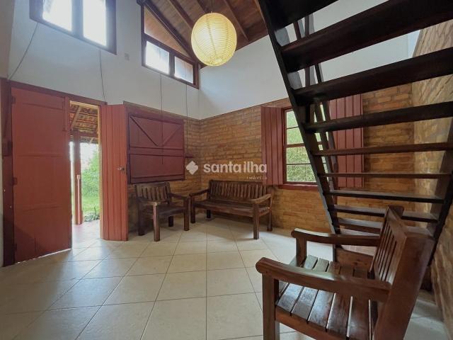 Casa / Sobrado para Locação em Florianópolis/SC Campeche 4 Quartos