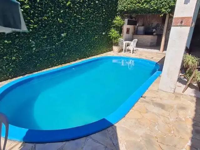Casa / Sobrado para Locação em Florianópolis/SC Campeche 5 Quartos
