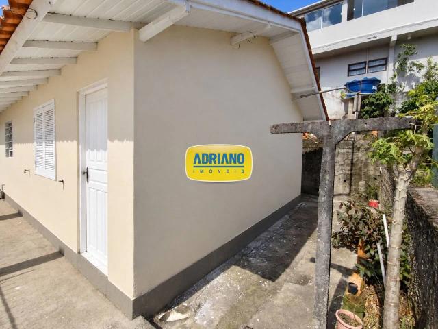 Casa / Sobrado para Locação em Florianópolis/SC Capoeiras 2 Quartos