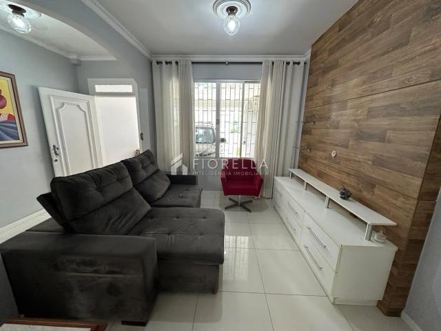 Casa / Sobrado para Locação em Florianópolis/SC Capoeiras 3 Quartos