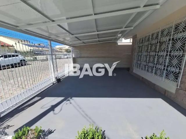 Casa / Sobrado para Locação em Florianópolis/SC Jardim Atlântico 2 Quartos