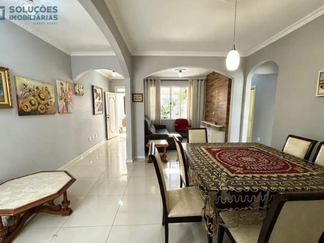 Casa / Sobrado para Locação em Florianópolis/SC Capoeiras 3 Quartos