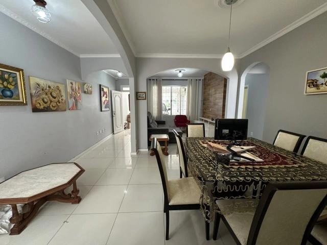 Casa / Sobrado para Locação em Florianópolis/SC Capoeiras 3 Quartos