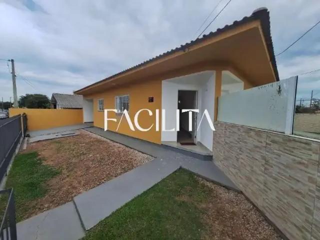 Casa / Sobrado para Locação em Florianópolis/SC Carianos 2 Quartos