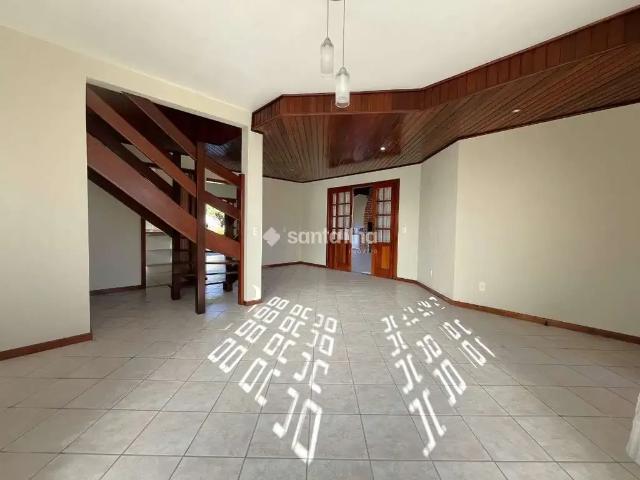 Casa / Sobrado para Locação em Florianópolis/SC Carianos 3 Quartos