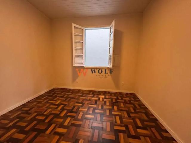 Casa / Sobrado para Locação em Florianópolis/SC Centro 4 Quartos