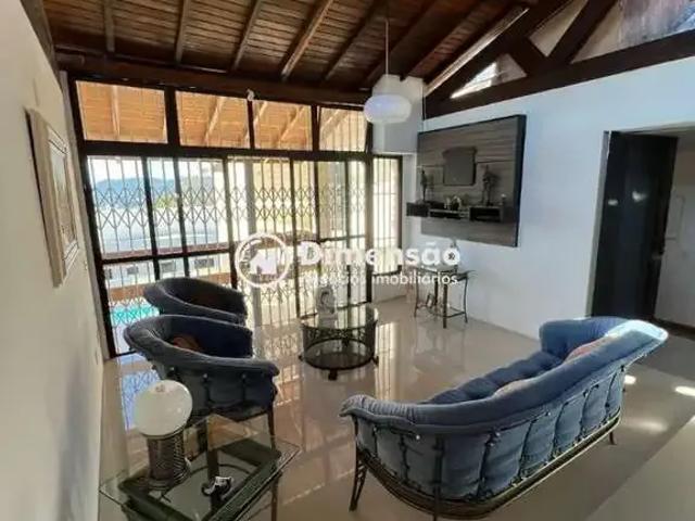 Casa / Sobrado para Locação em Florianópolis/SC Centro 4 Quartos