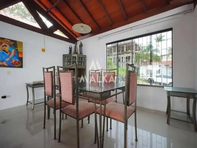 Casa / Sobrado para Locação em Florianópolis/SC Centro 4 Quartos