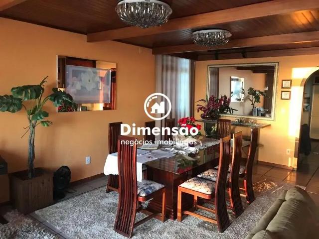Casa / Sobrado para Locação em Florianópolis/SC Centro 4 Quartos