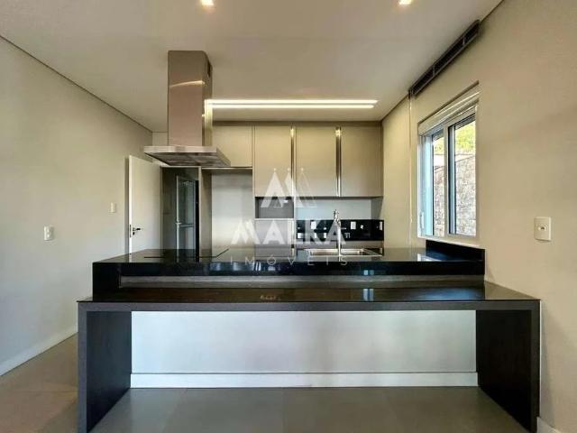 Casa / Sobrado para Locação em Florianópolis/SC Centro 4 Quartos