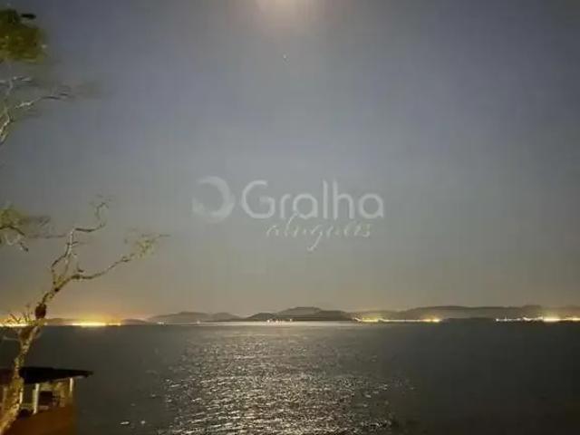 Casa / Sobrado para Locação em Florianópolis/SC Centro 4 Quartos