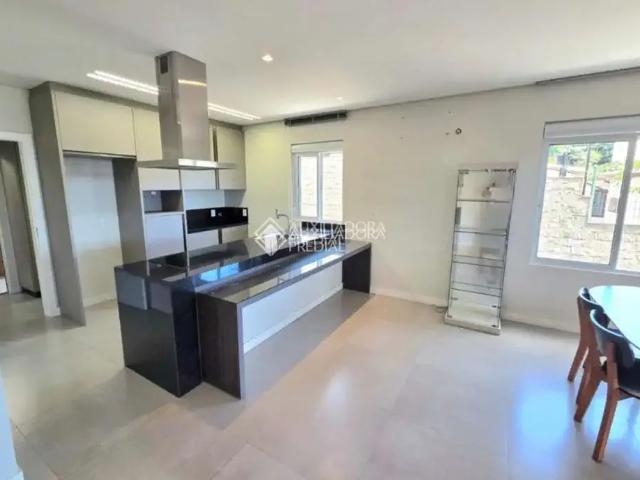 Casa / Sobrado para Locação em Florianópolis/SC Centro 4 Quartos
