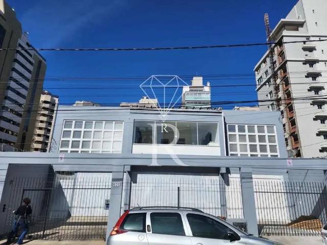 Casa / Sobrado para Locação em Florianópolis/SC Centro 5 Quartos