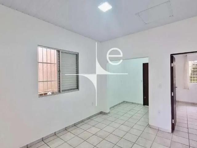Casa / Sobrado para Locação em Florianópolis/SC Centro 2 Quartos