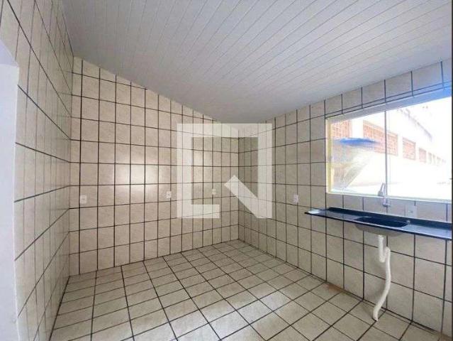 Casa / Sobrado para Locação em Florianópolis/SC Centro 2 Quartos