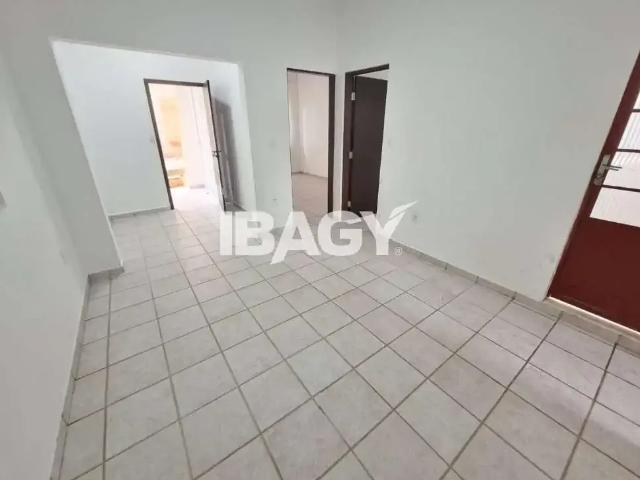 Casa / Sobrado para Locação em Florianópolis/SC Centro 2 Quartos