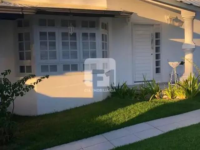 Casa / Sobrado para Locação em Florianópolis/SC Centro 3 Quartos
