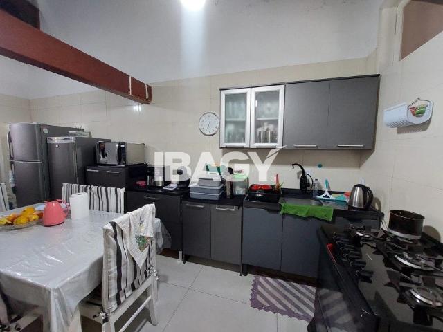Casa / Sobrado para Locação em Florianópolis/SC Coloninha 4 Quartos