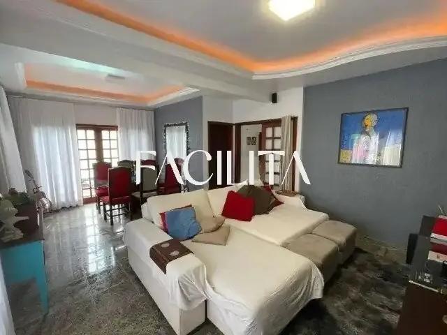 Casa / Sobrado para Locação em Florianópolis/SC Córrego Grande 3 Quartos